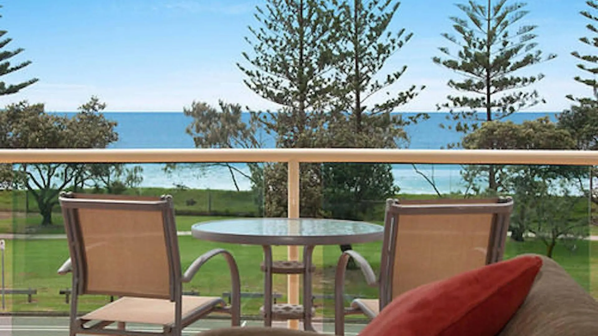 Alex Seaside Resort Alexandra Headland Australia